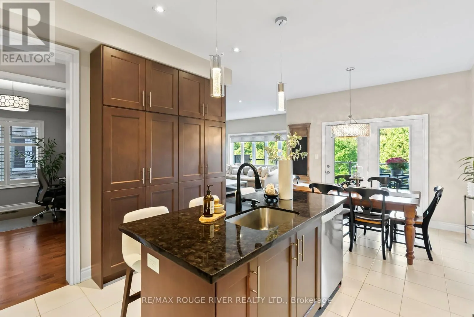 34 ENDEAVOUR COURT