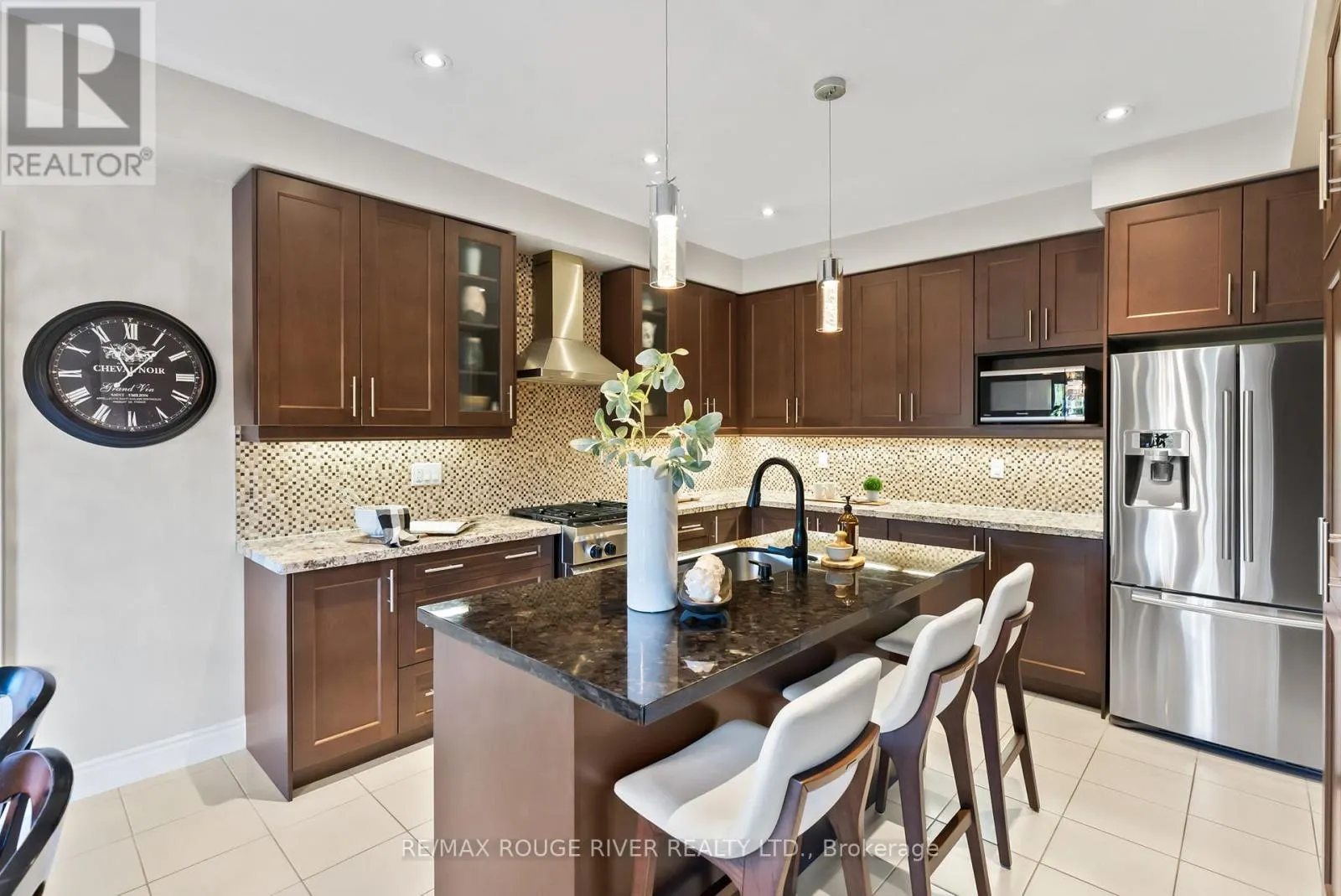 34 ENDEAVOUR COURT