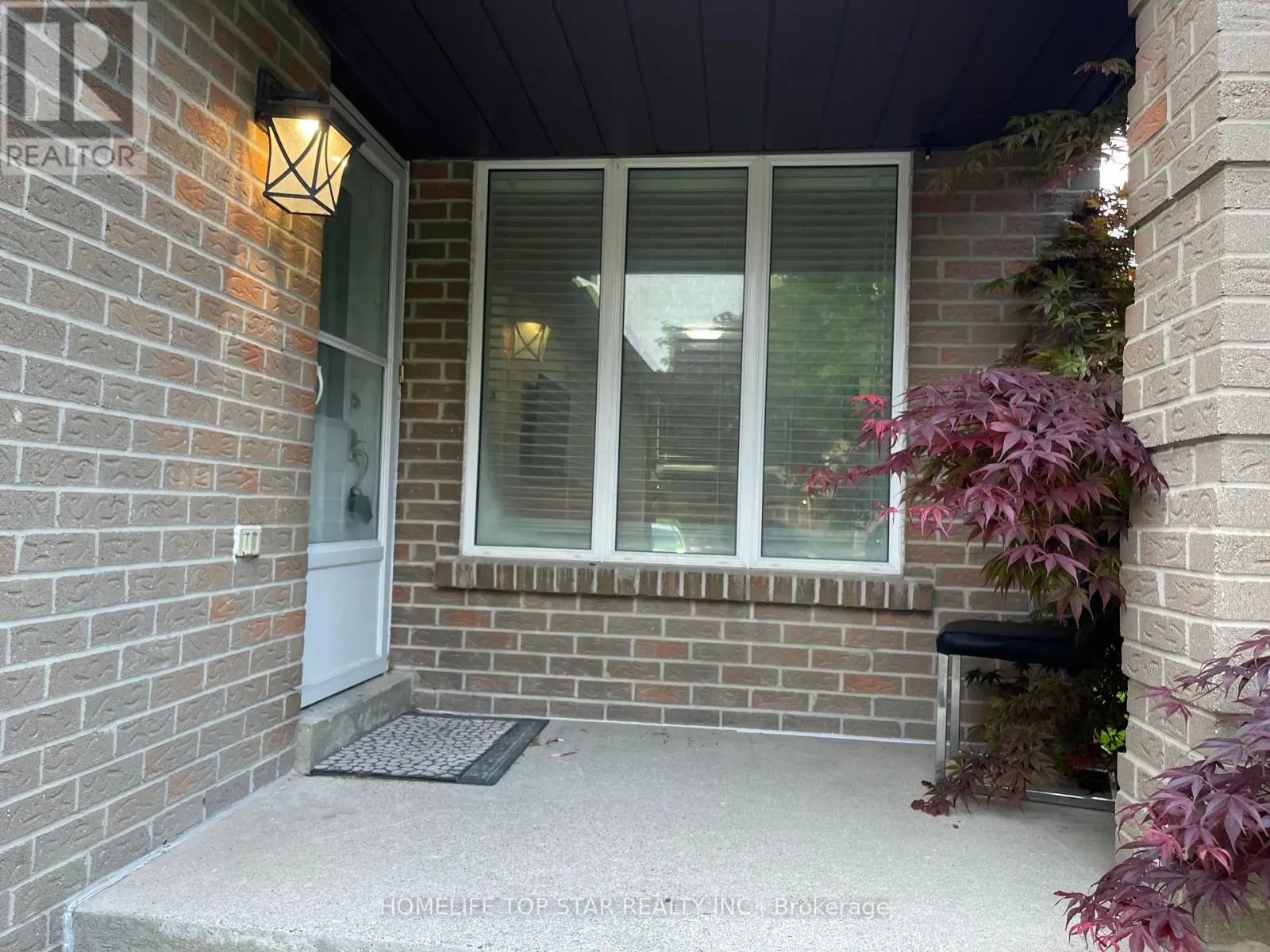 32 MILLINGTON CRESCENT