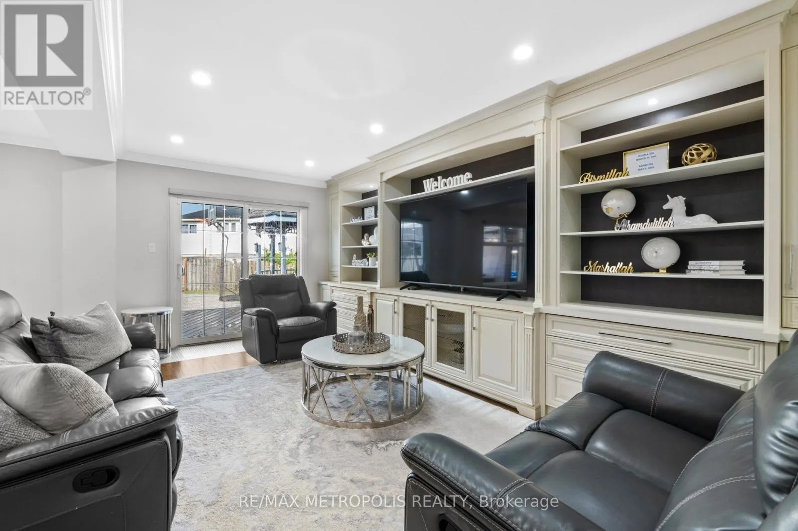 914 SPROULE CRESCENT