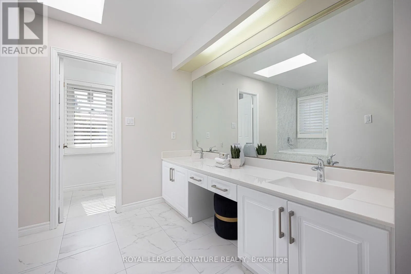 77 CANONGATE TRAIL