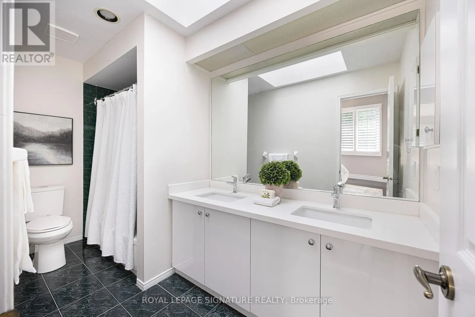77 CANONGATE TRAIL