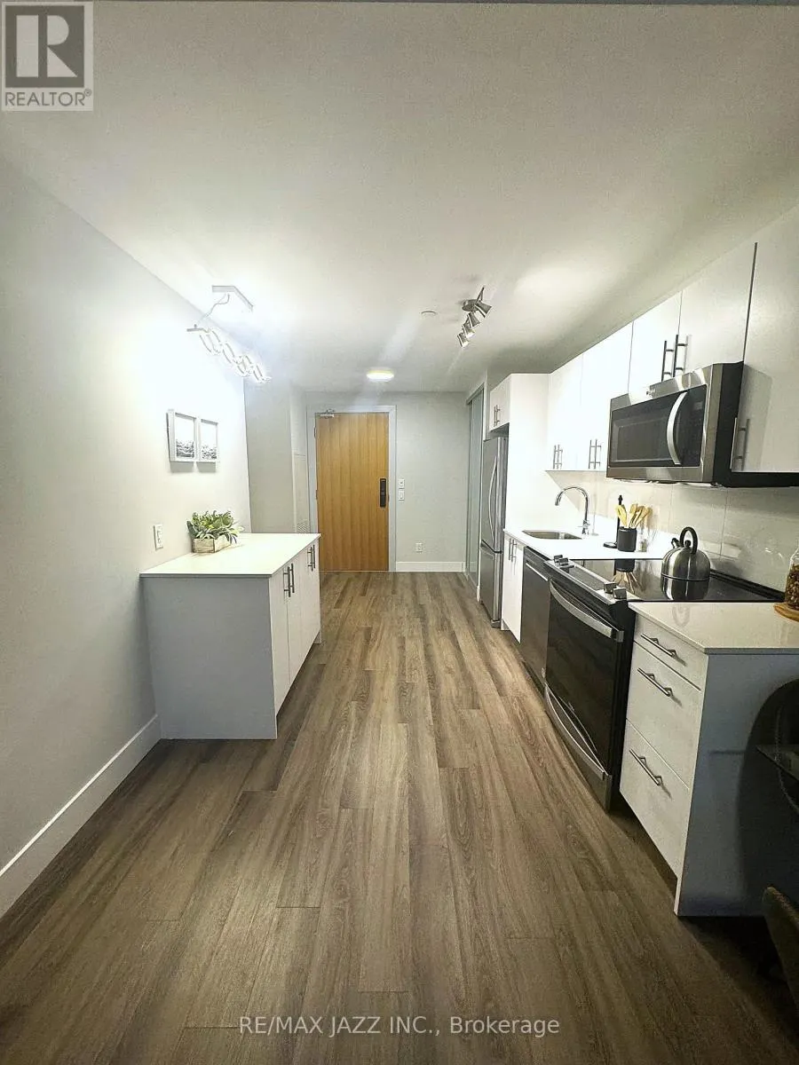 920 - 80 BOND STREET E, #920