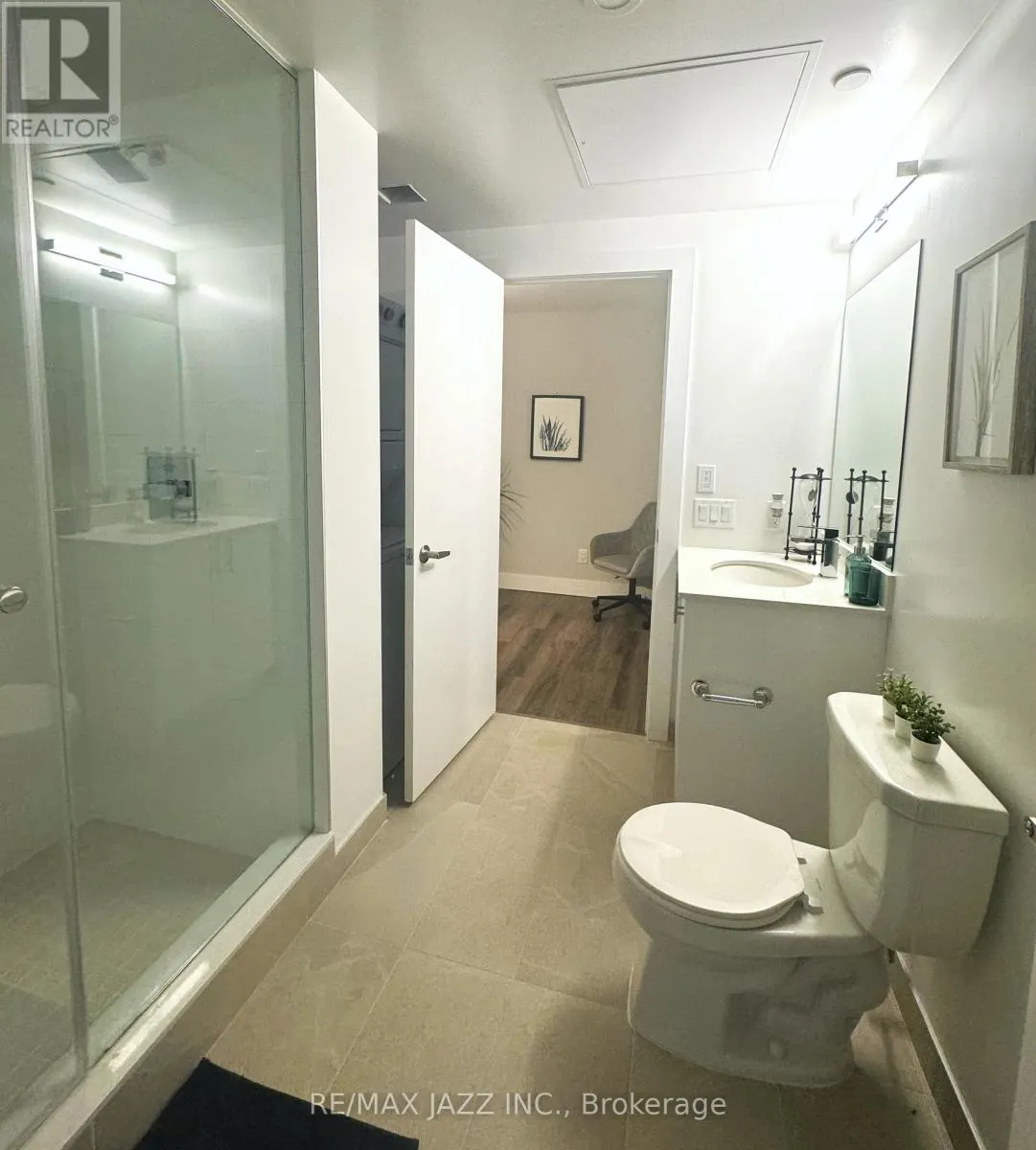 920 - 80 BOND STREET E, #920