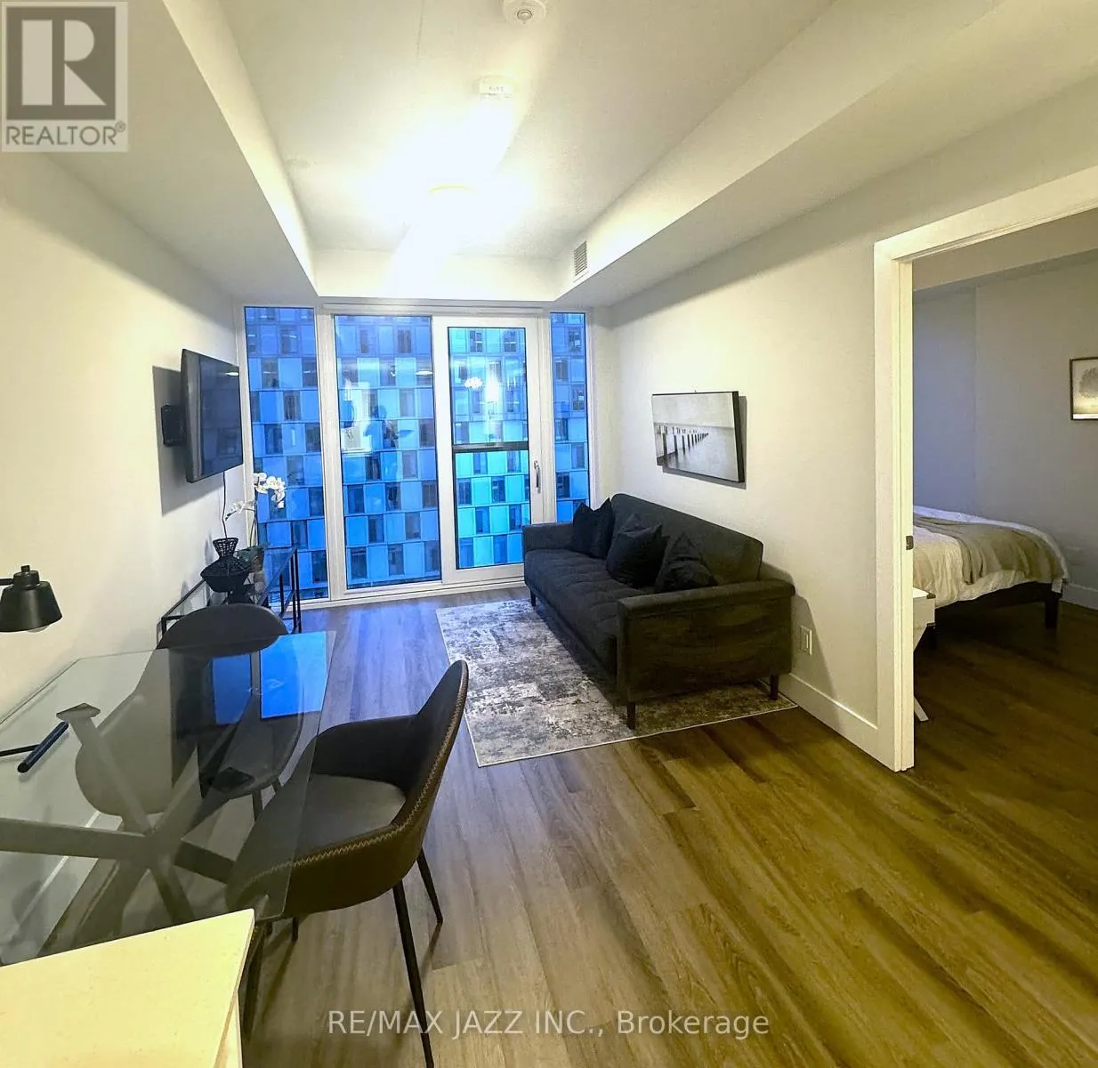 920 - 80 BOND STREET E, #920