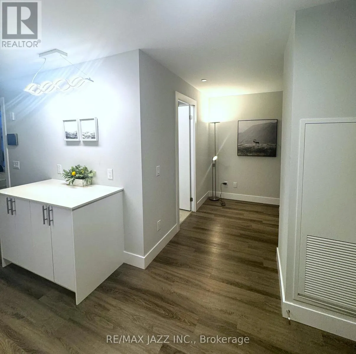 920 - 80 BOND STREET E, #920