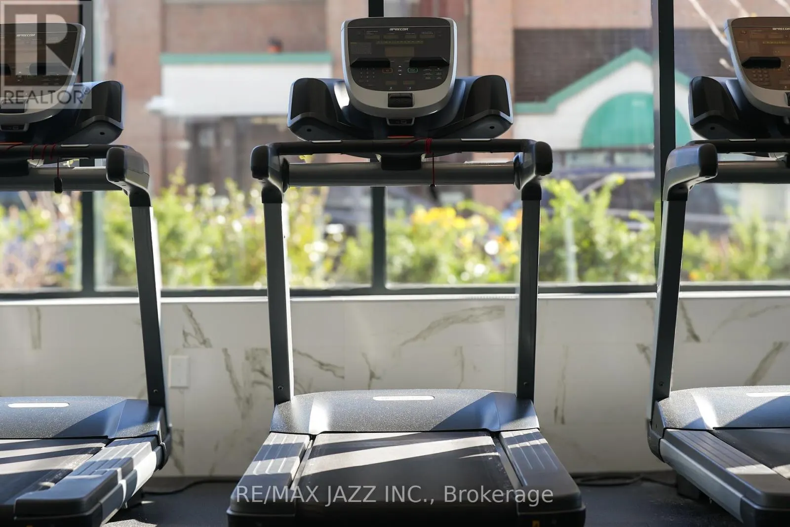 204 - 80 BOND STREET E, #204