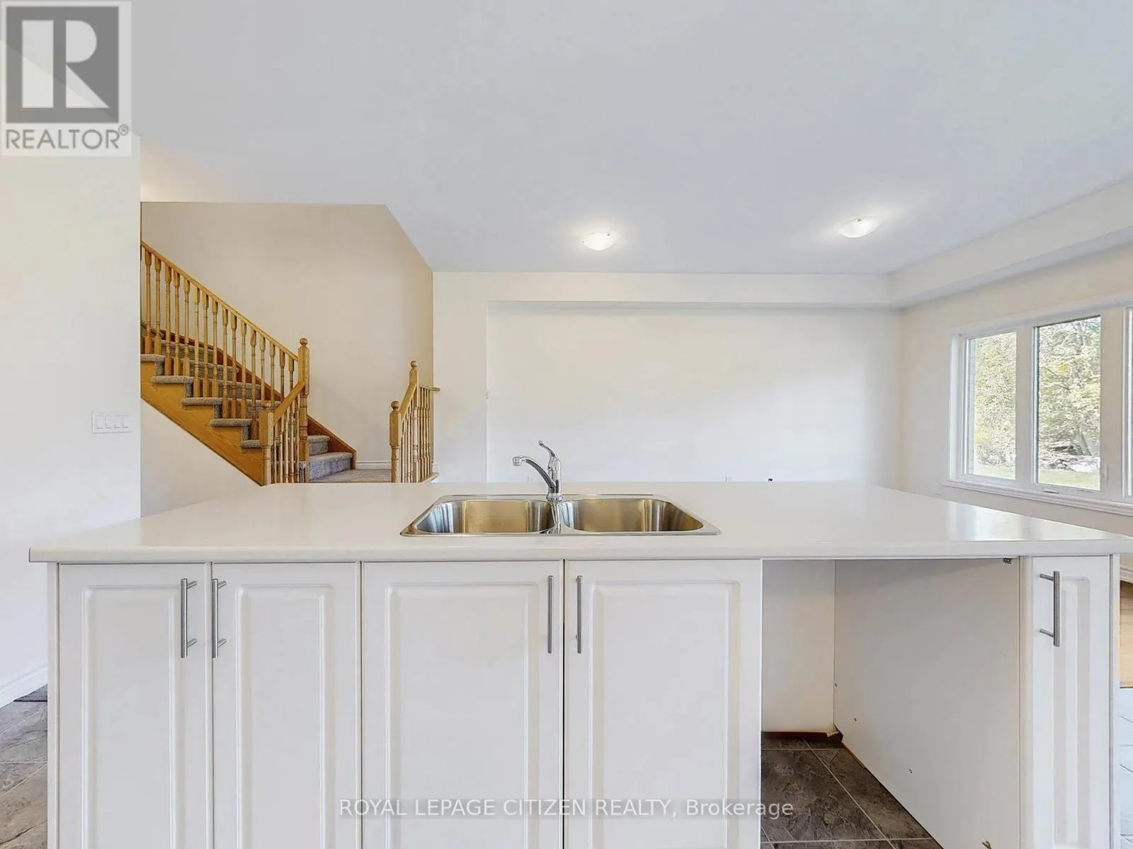 146 NORTH GARDEN BOULEVARD