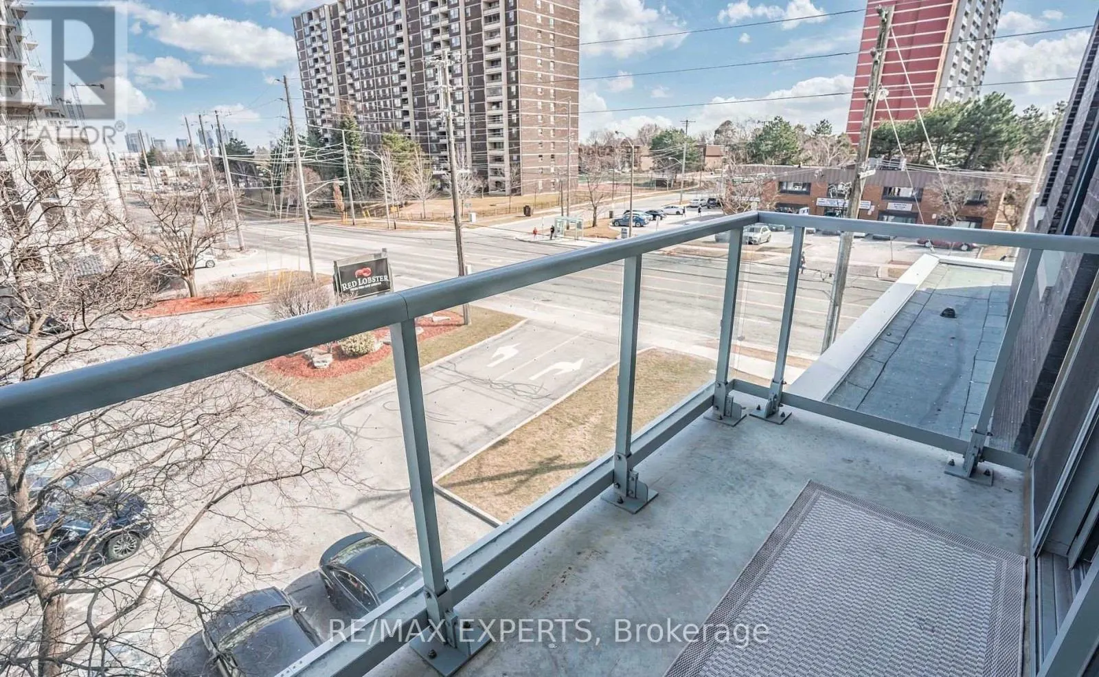 208 - 3220 SHEPPARD AVENUE E