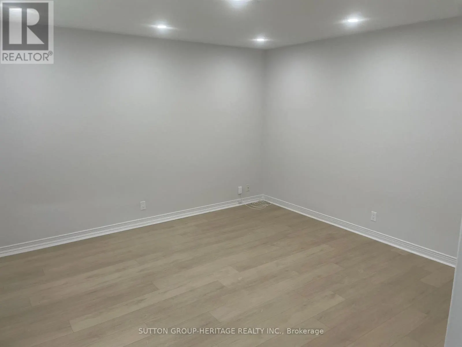 373 HIGHLAND AVENUE