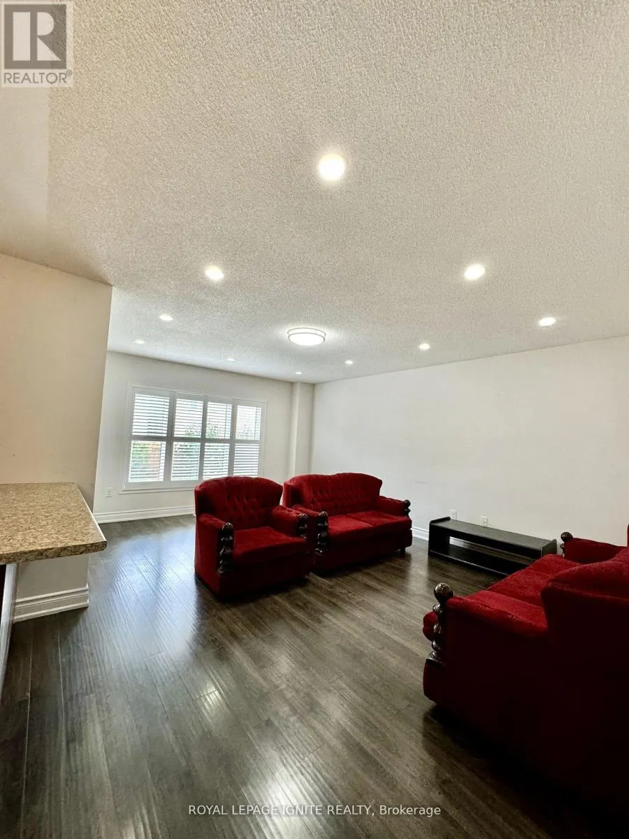 UPPER - 5 HOLROYD STREET