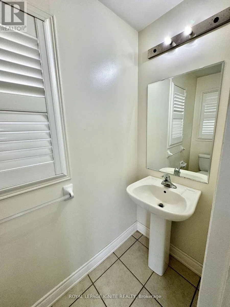 UPPER - 5 HOLROYD STREET