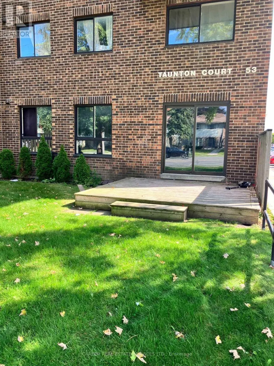 90 - 53 TAUNTON ROAD E, #90