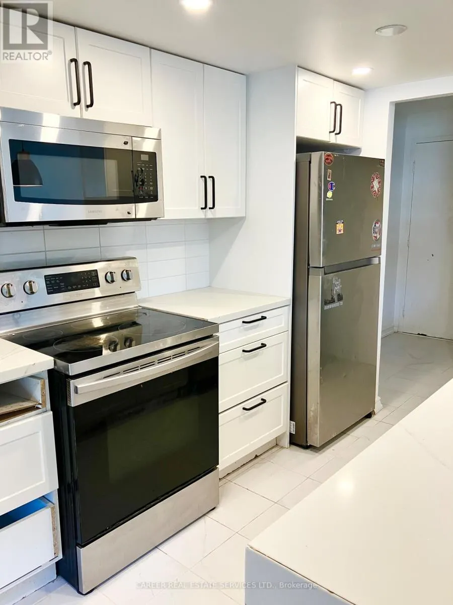 90 - 53 TAUNTON ROAD E, #90
