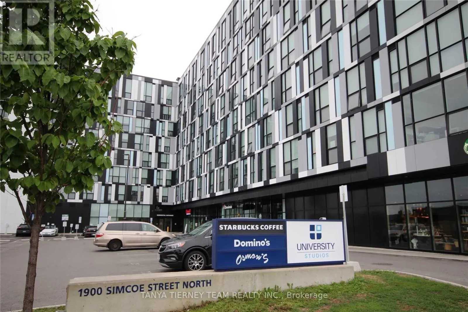 535 - 1900 SIMCOE STREET N