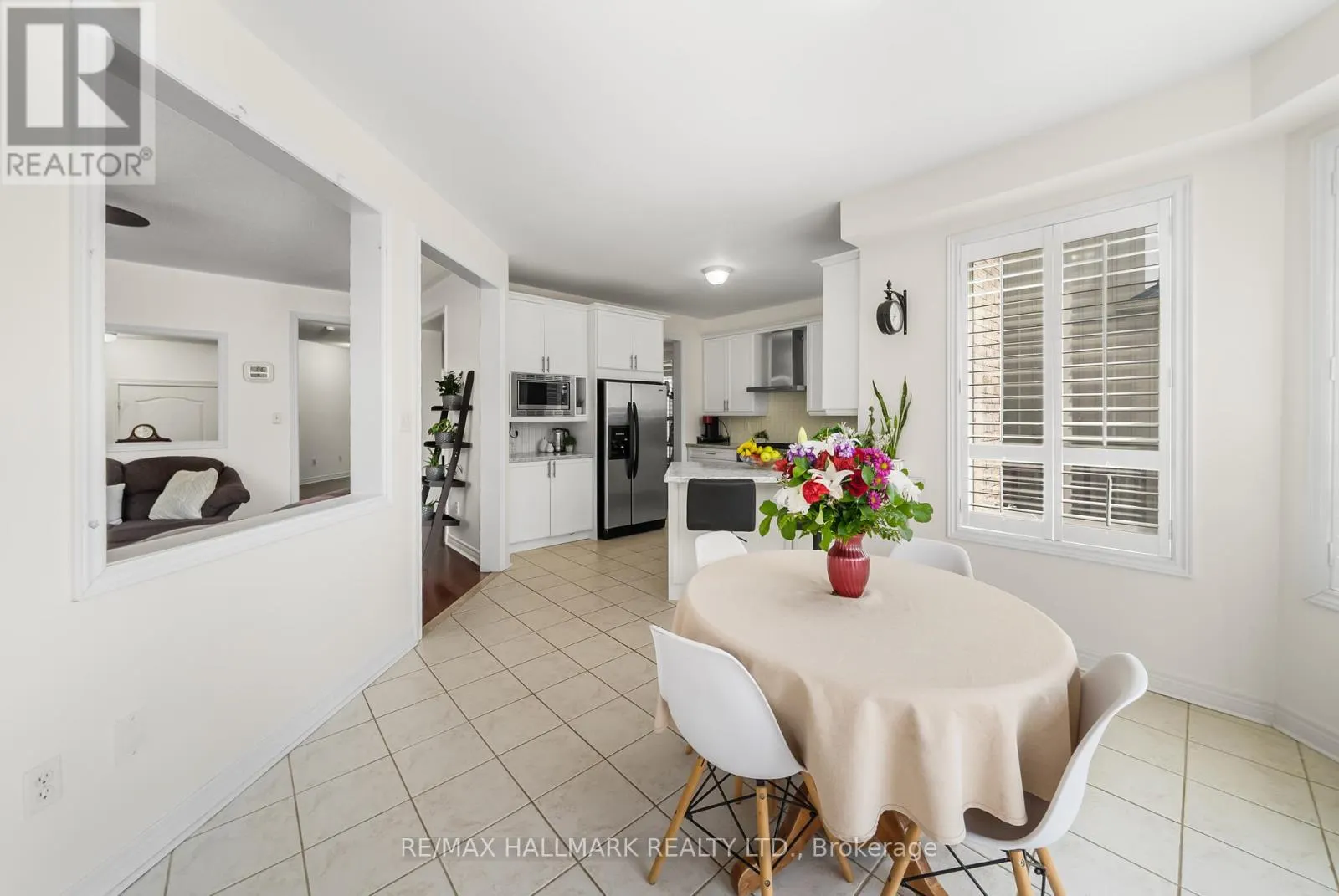 95 ROCKLAND CRESCENT