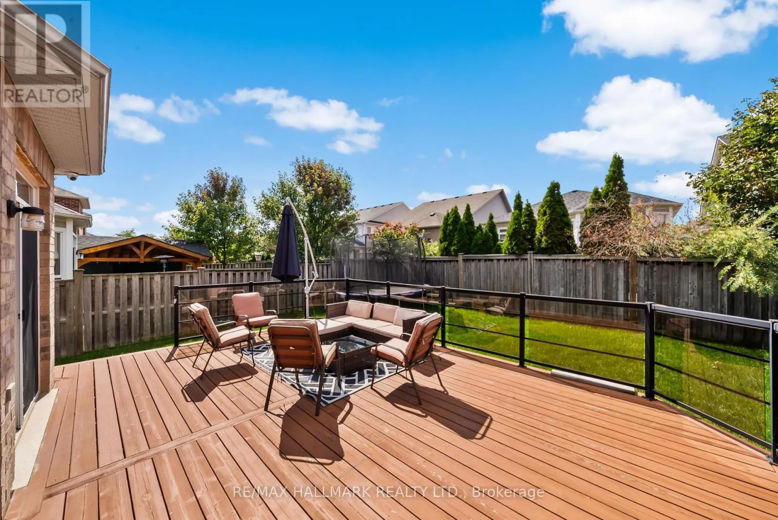 95 ROCKLAND CRESCENT
