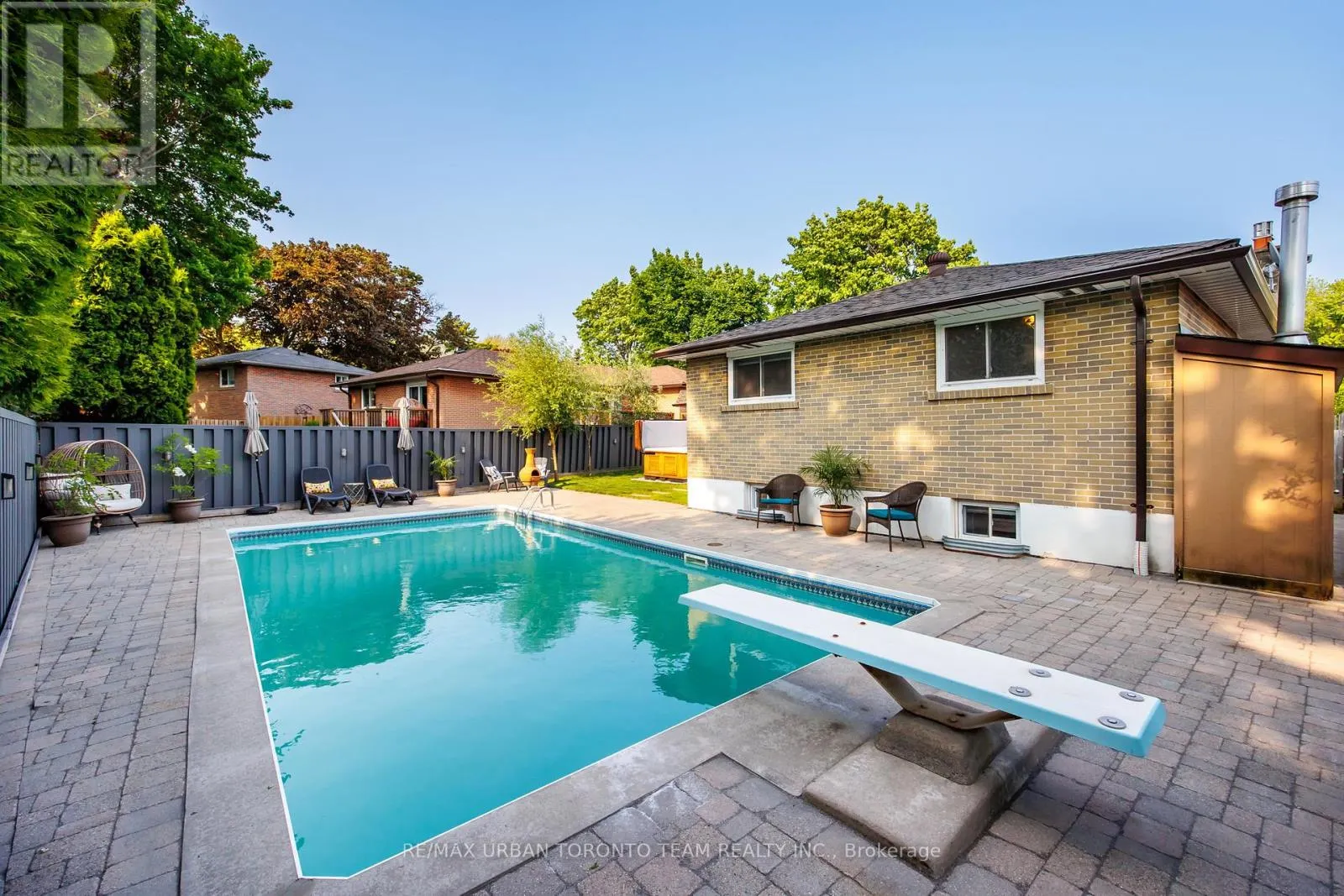 57 RAVINE PARK CRESCENT