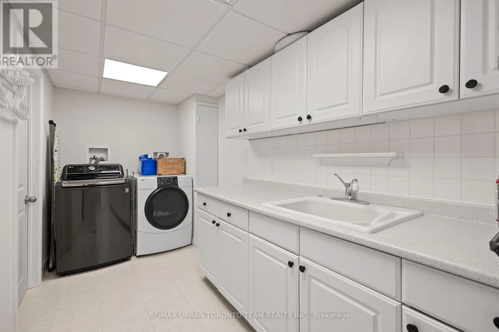 57 RAVINE PARK CRESCENT