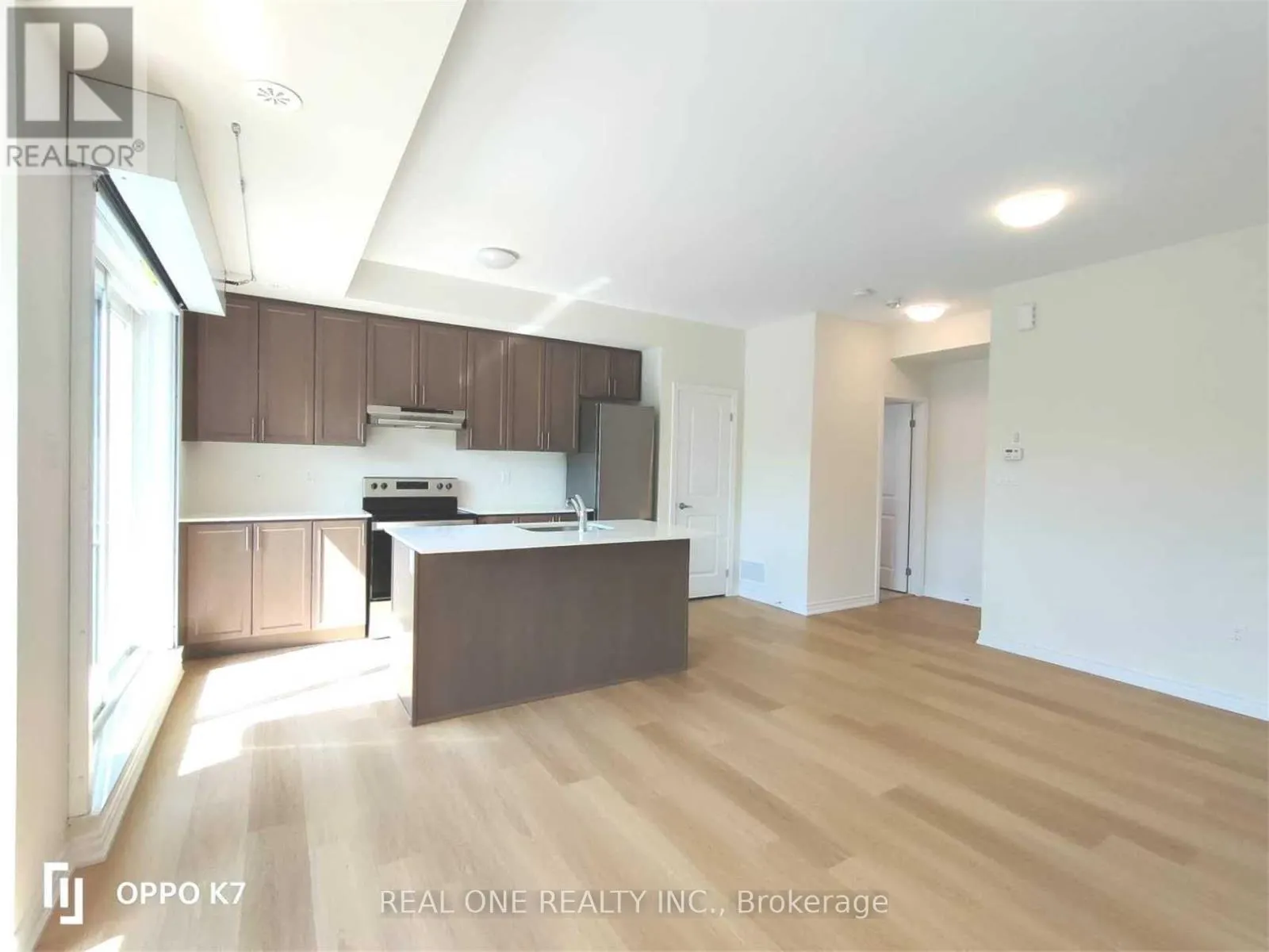 5 - 490 BERESFORD PATH
