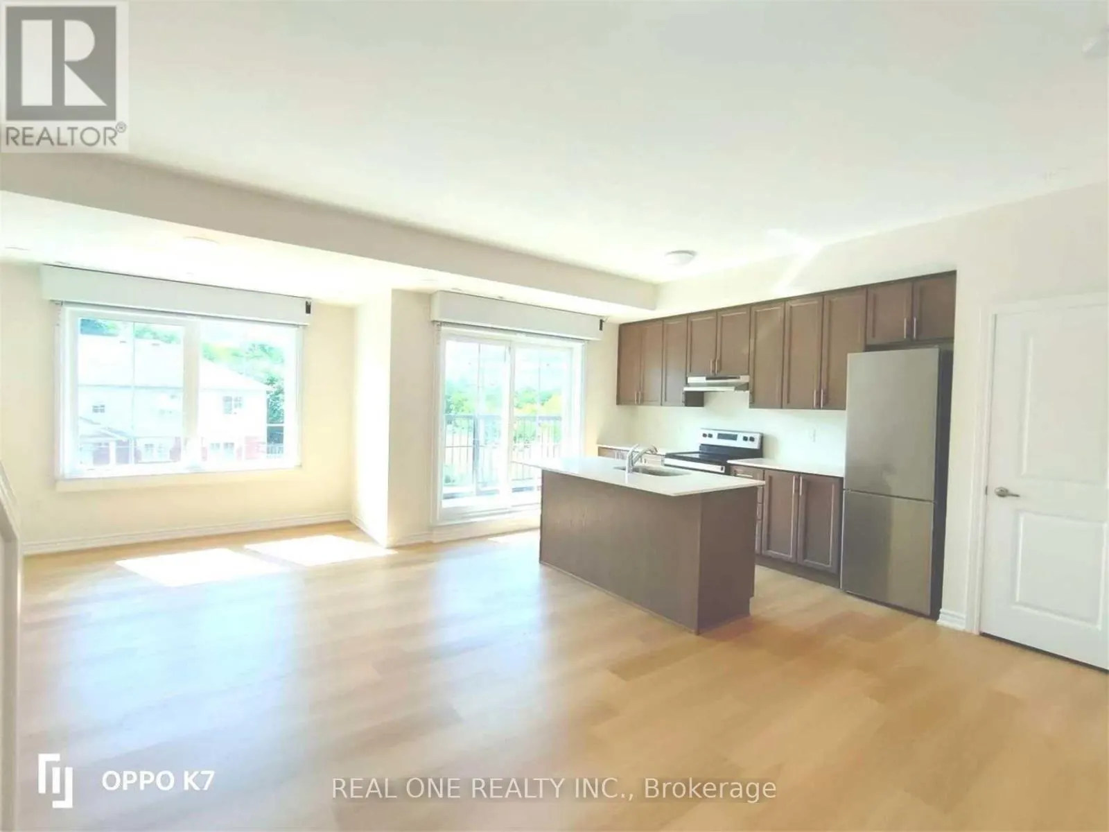 5 - 490 BERESFORD PATH