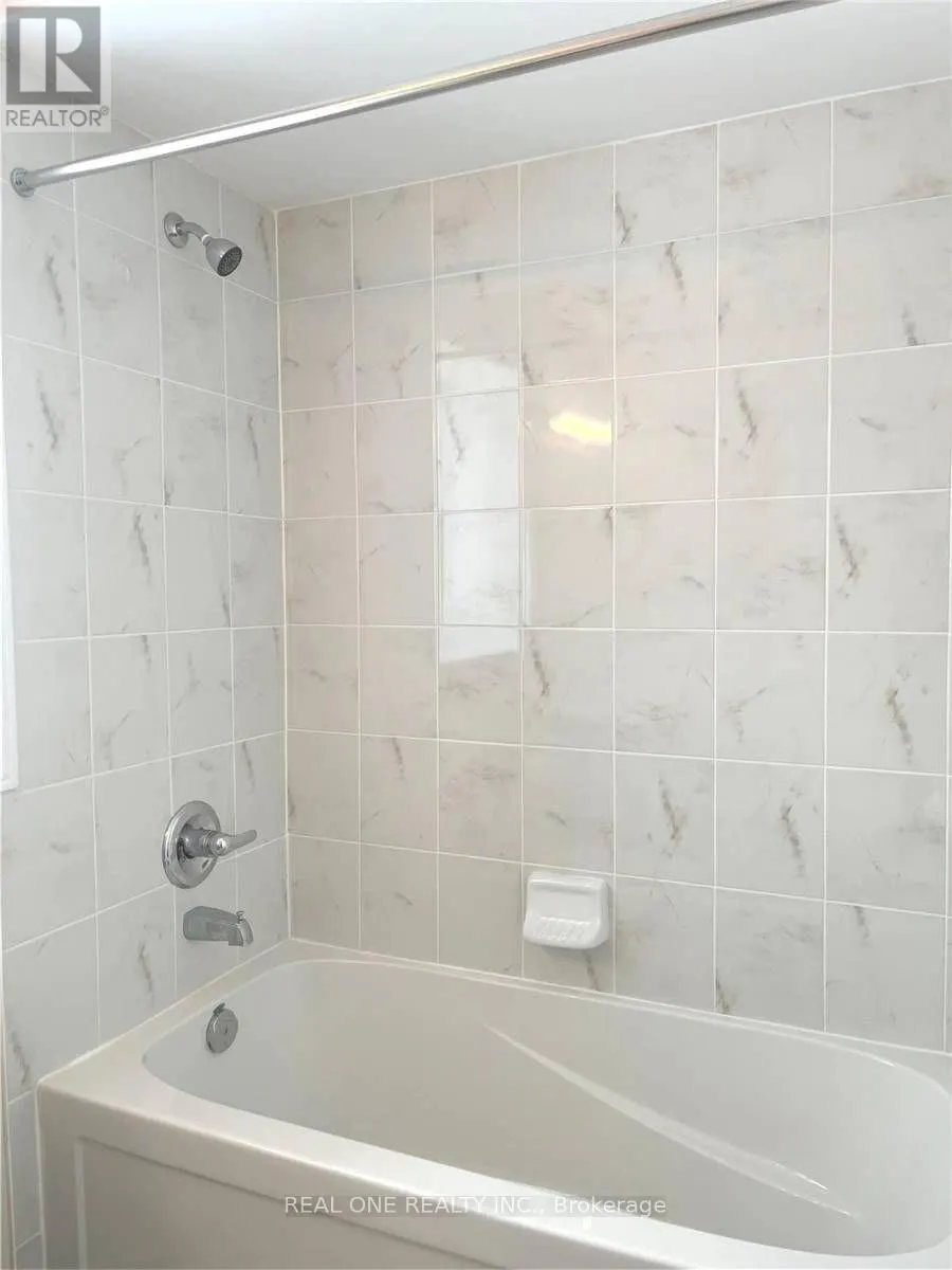 5 - 490 BERESFORD PATH