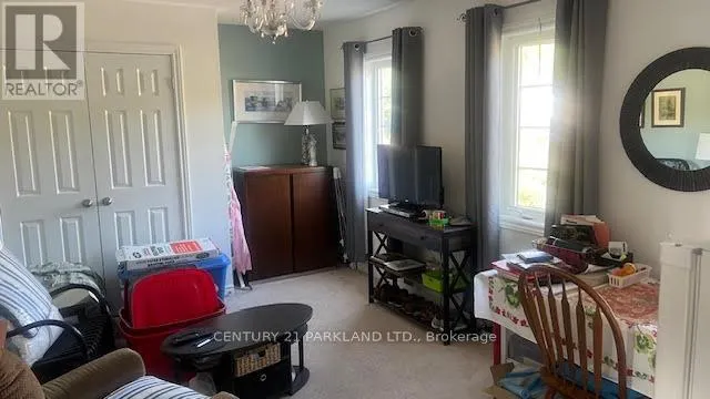 99 HOLYROD DRIVE