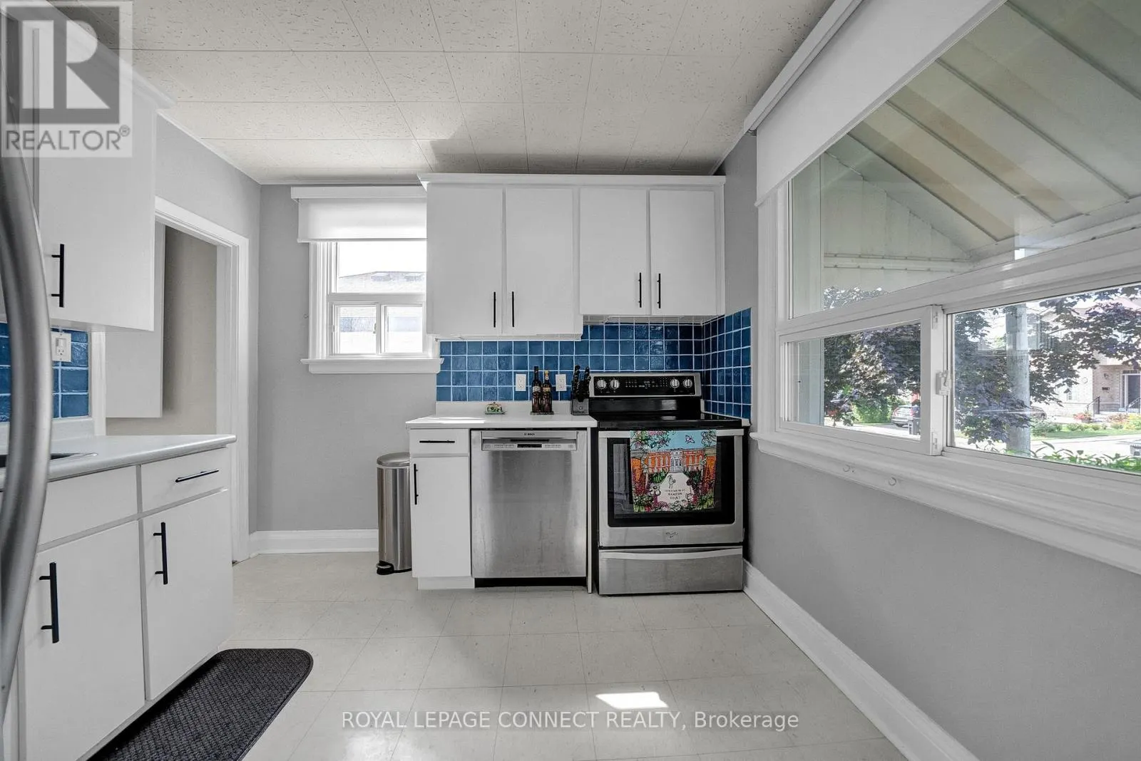 91 LILLINGTON AVENUE