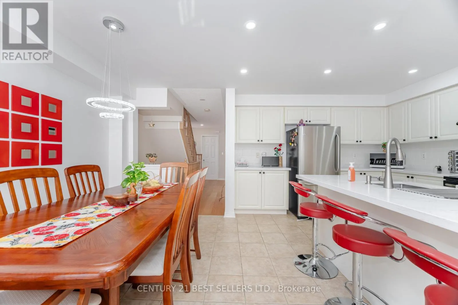 82 PILKINGTON DRIVE