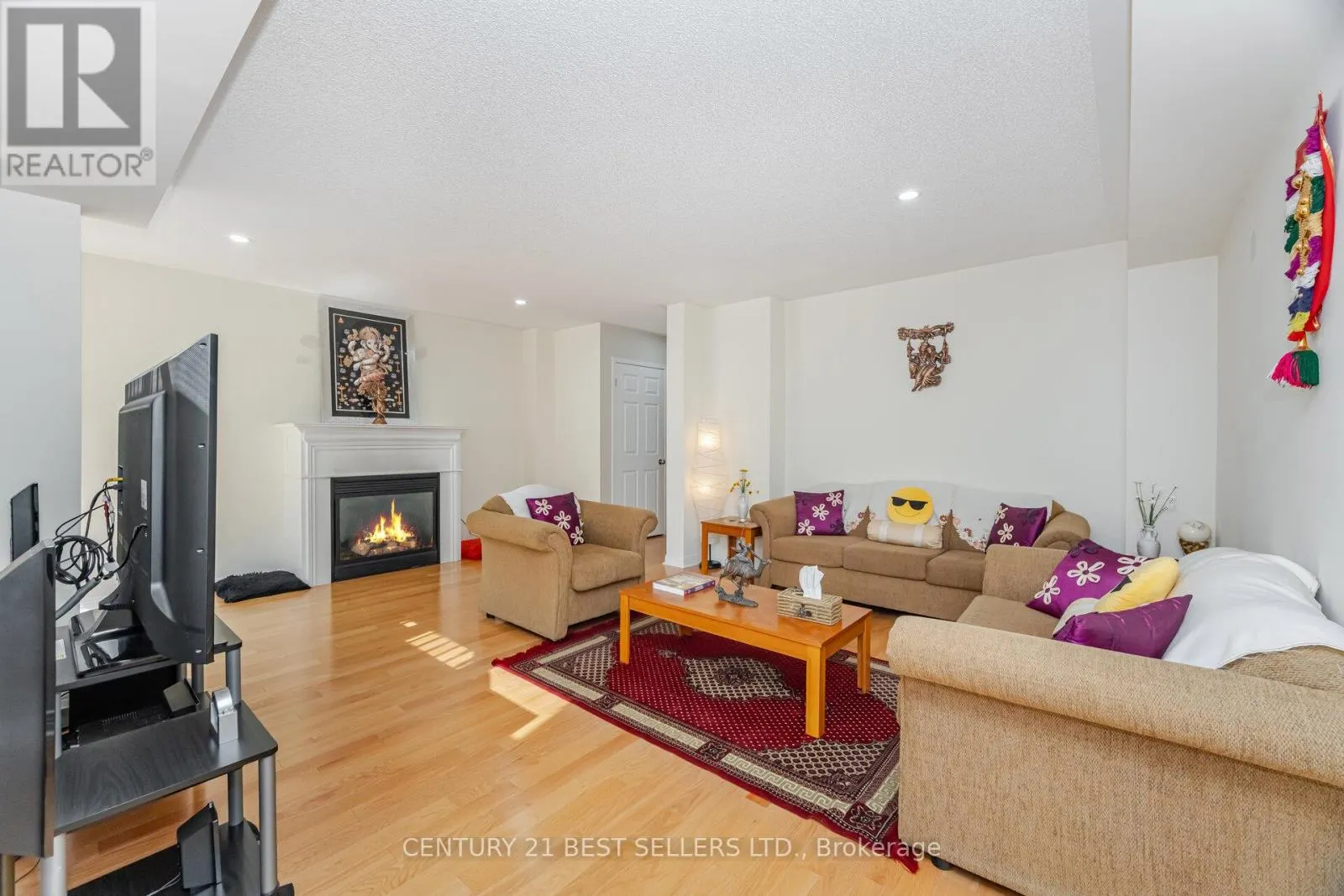 82 PILKINGTON DRIVE