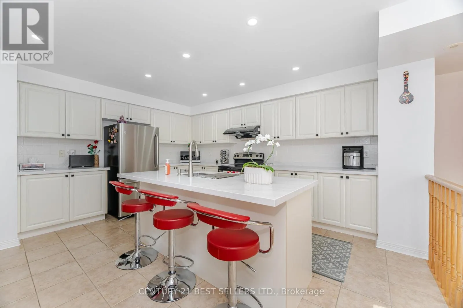82 PILKINGTON DRIVE
