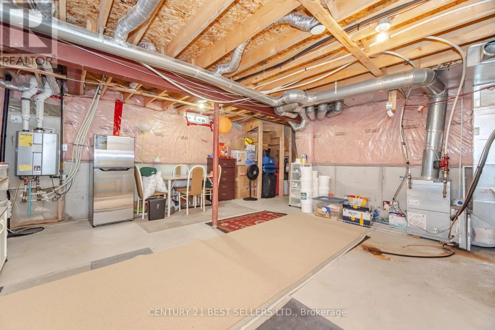 82 PILKINGTON DRIVE