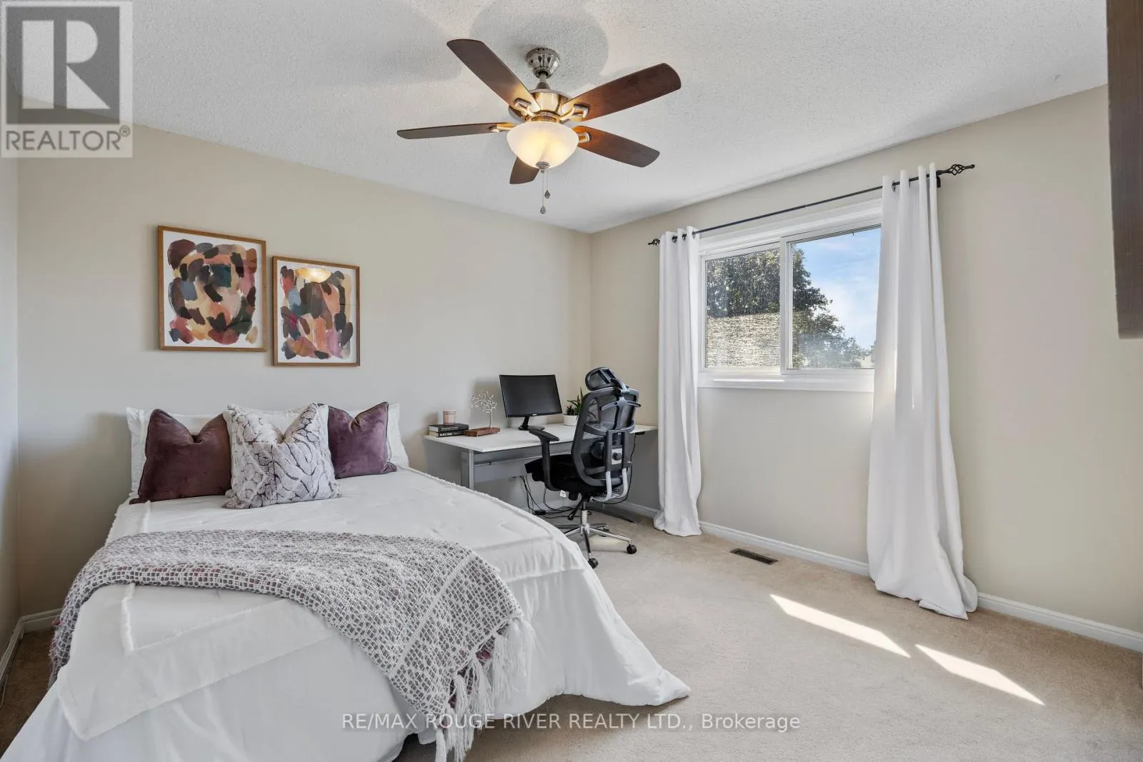 12 WOODLAWN COURT
