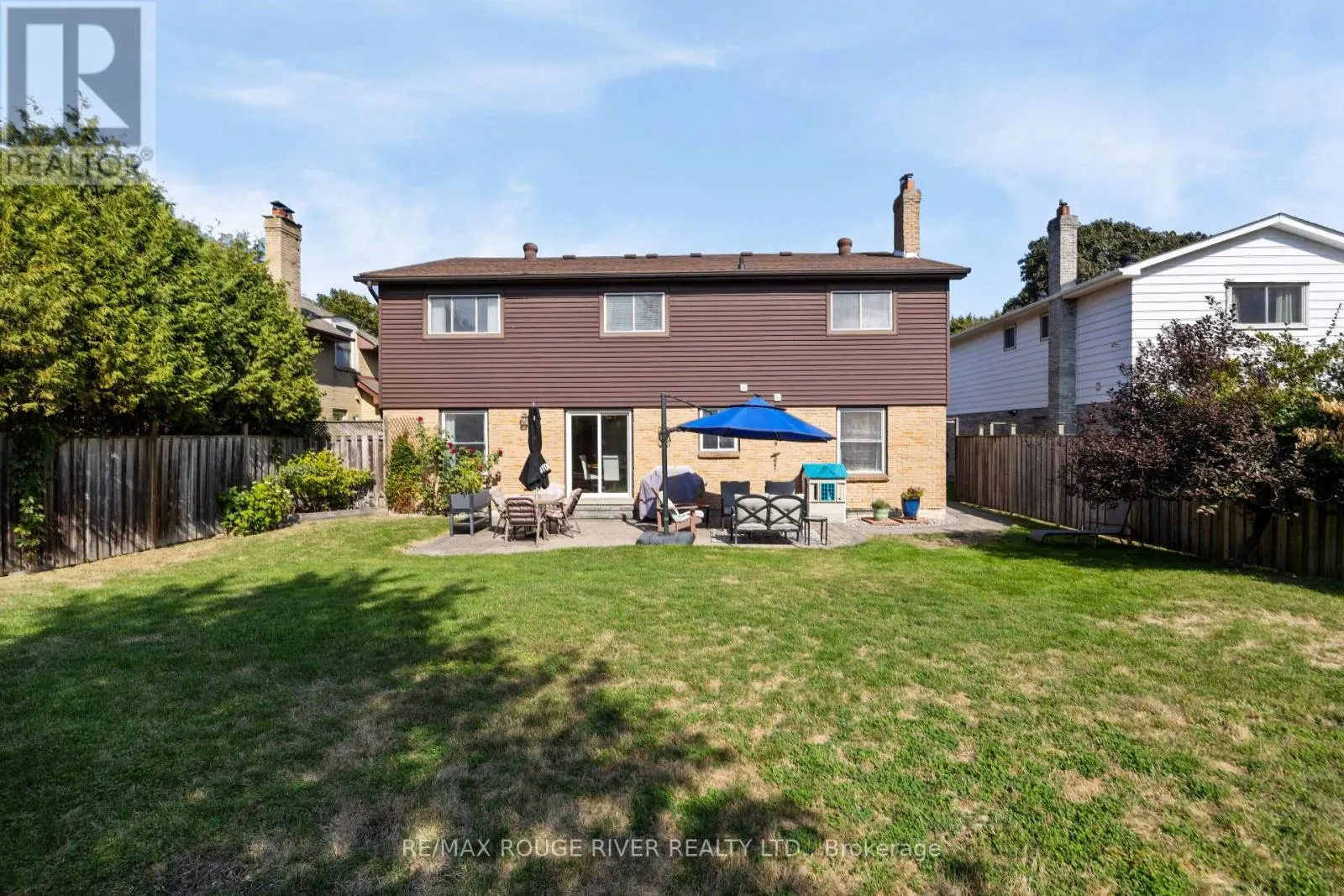 12 WOODLAWN COURT