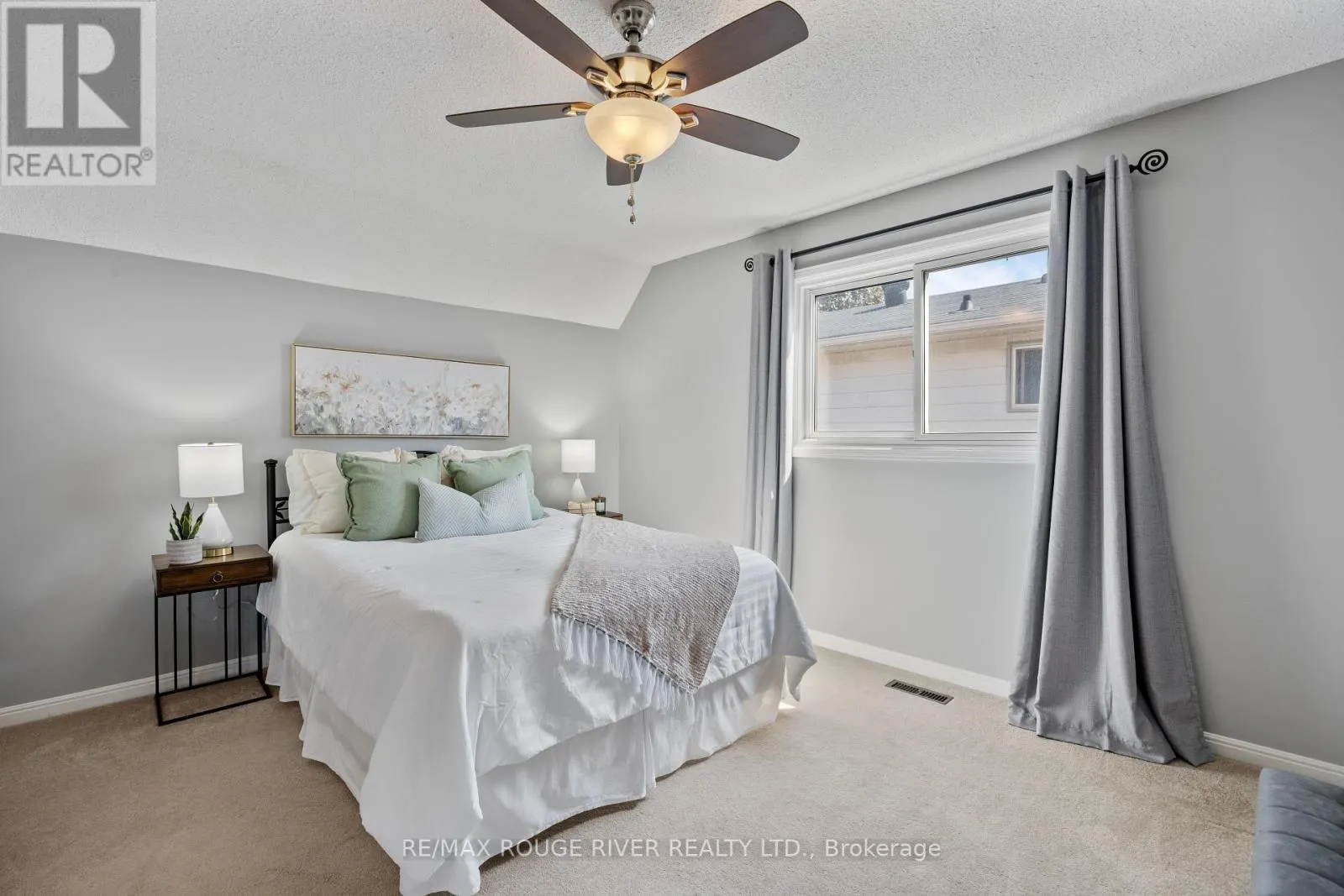 12 WOODLAWN COURT