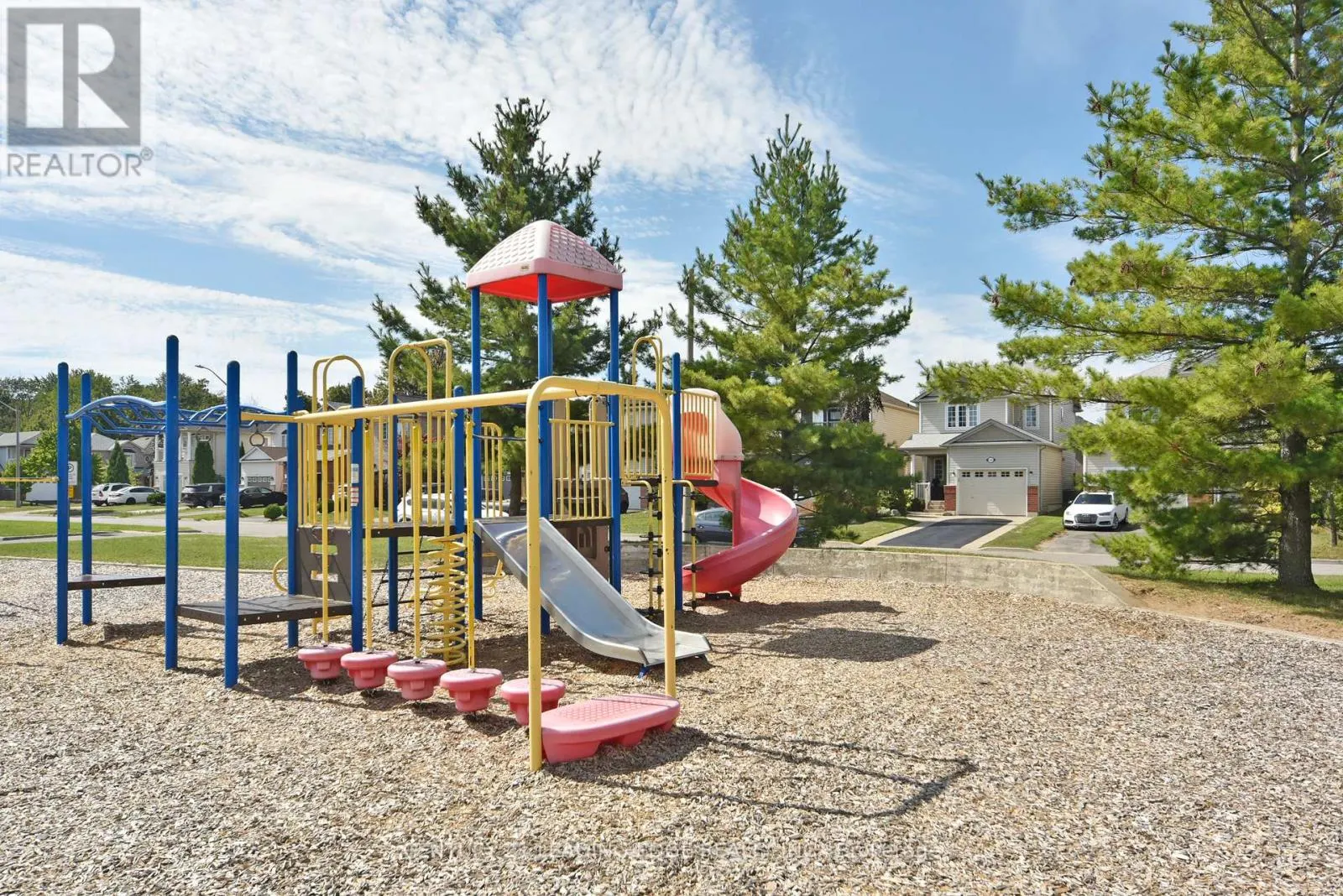 548 NOTTINGHAM CRESCENT