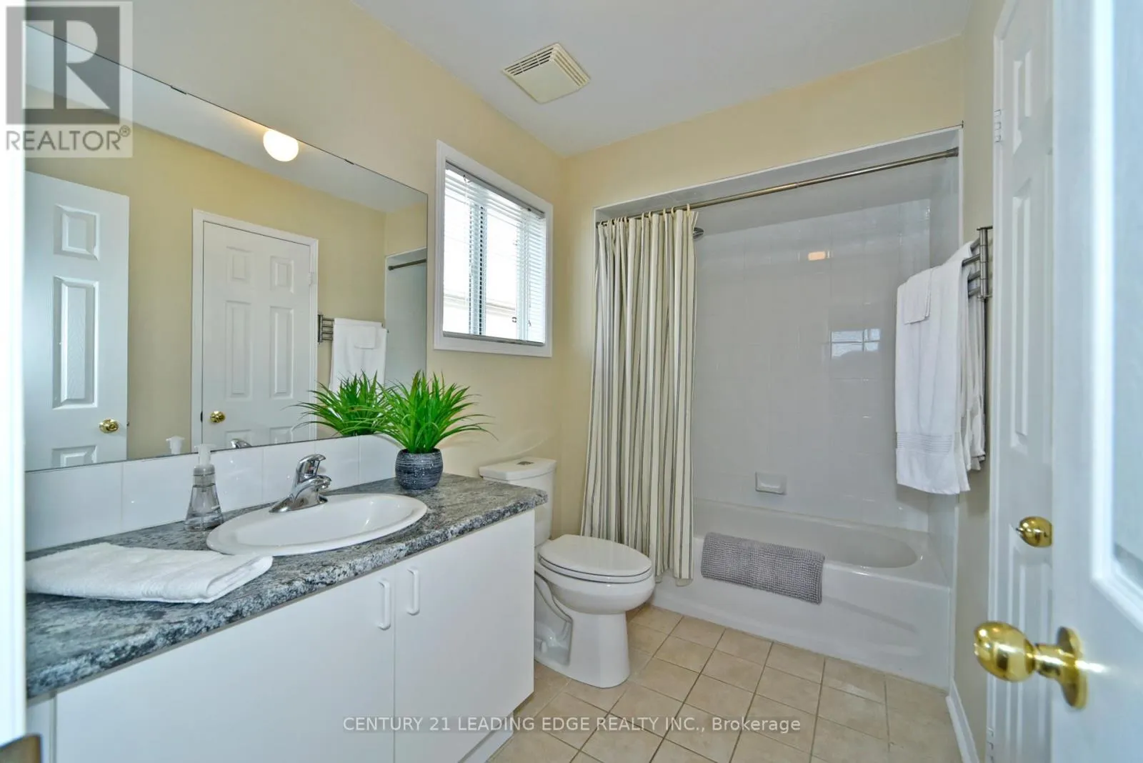548 NOTTINGHAM CRESCENT