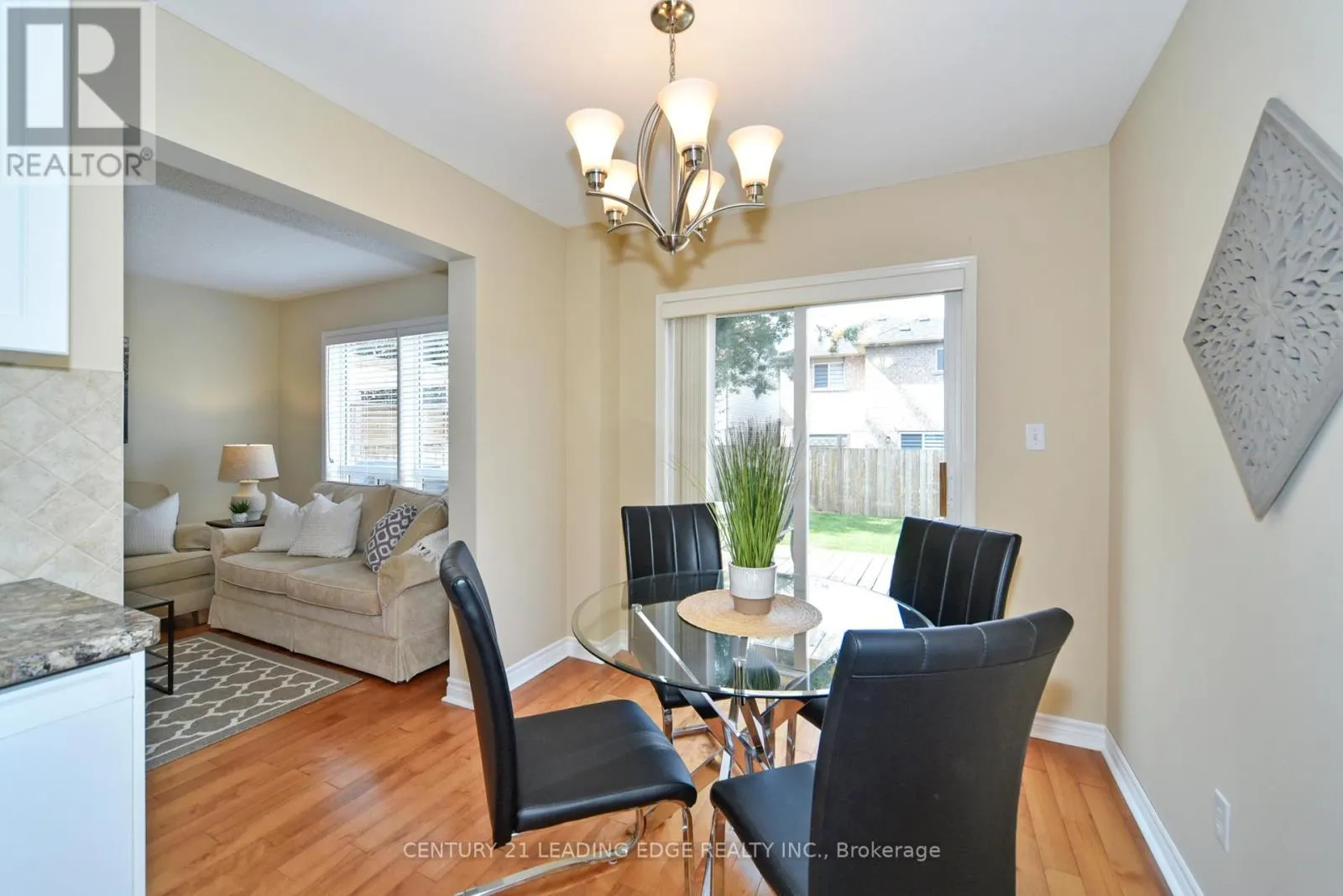 548 NOTTINGHAM CRESCENT