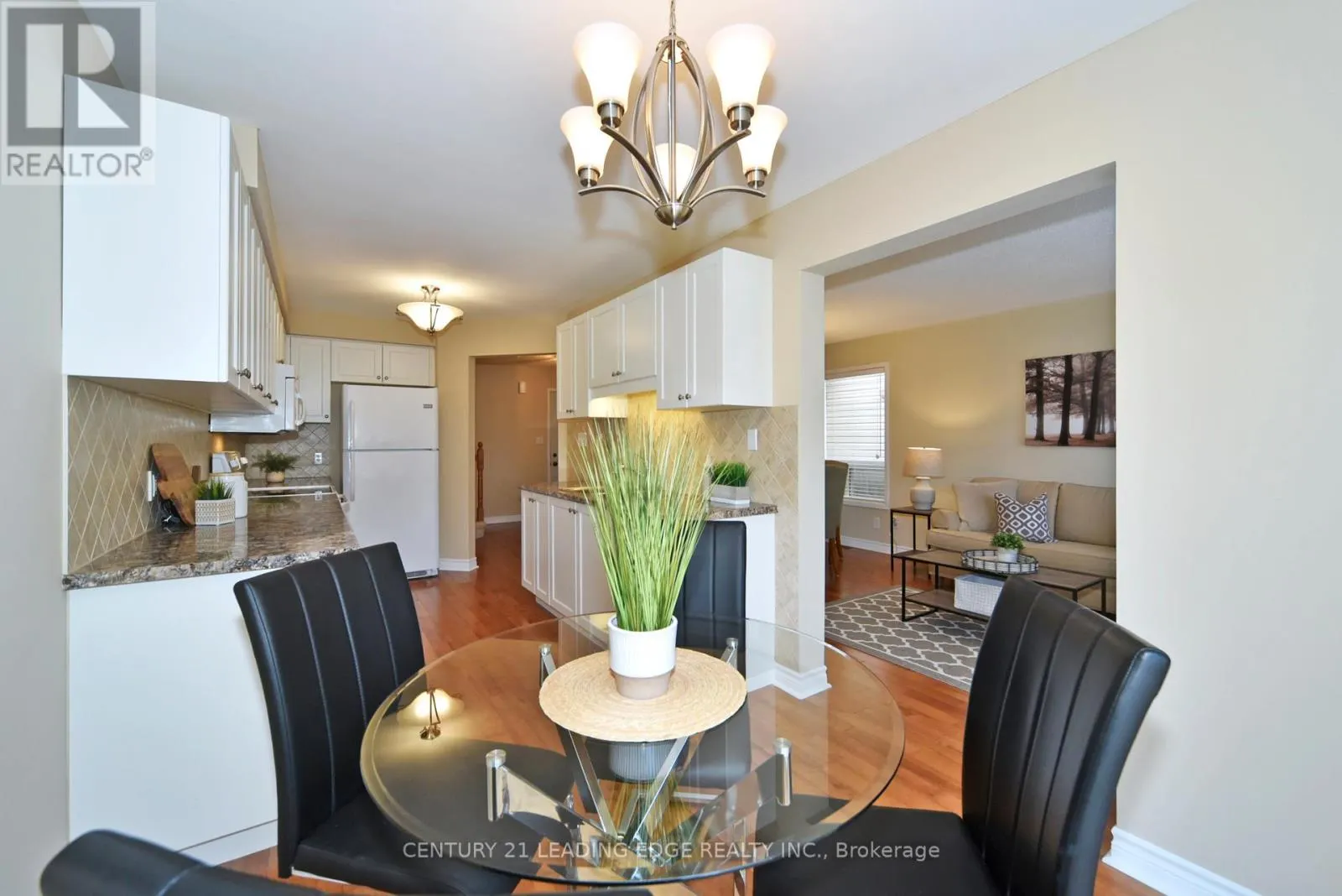 548 NOTTINGHAM CRESCENT