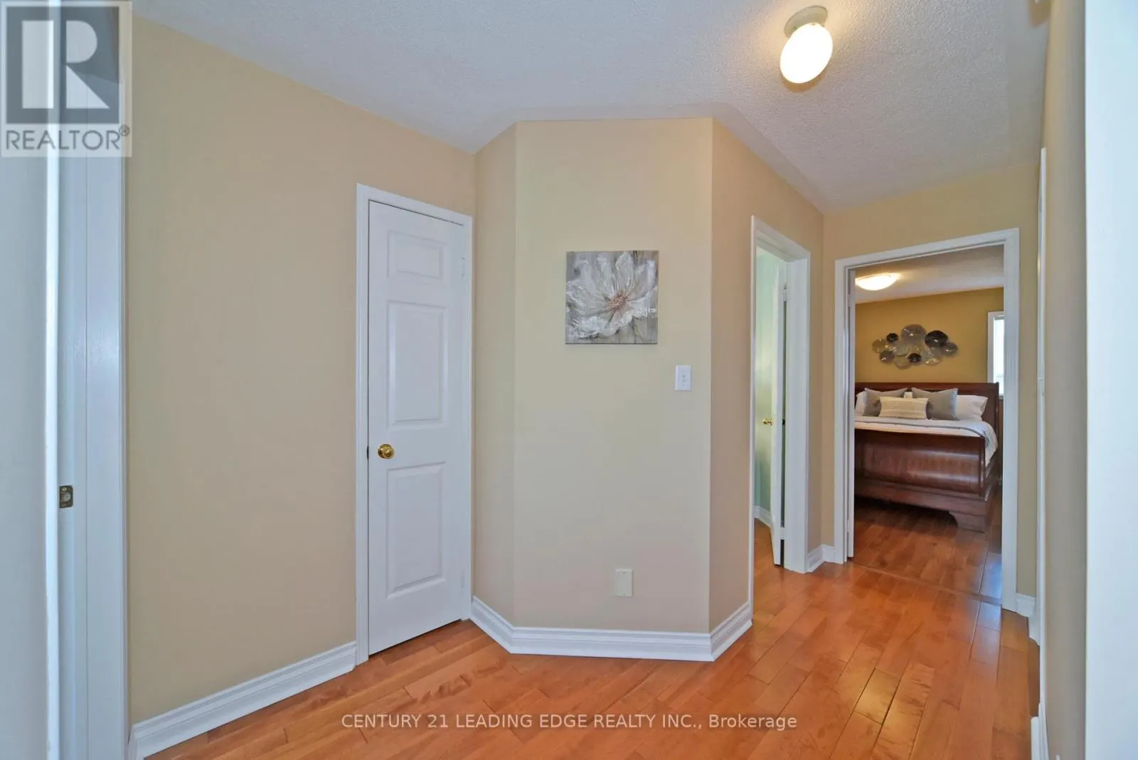 548 NOTTINGHAM CRESCENT