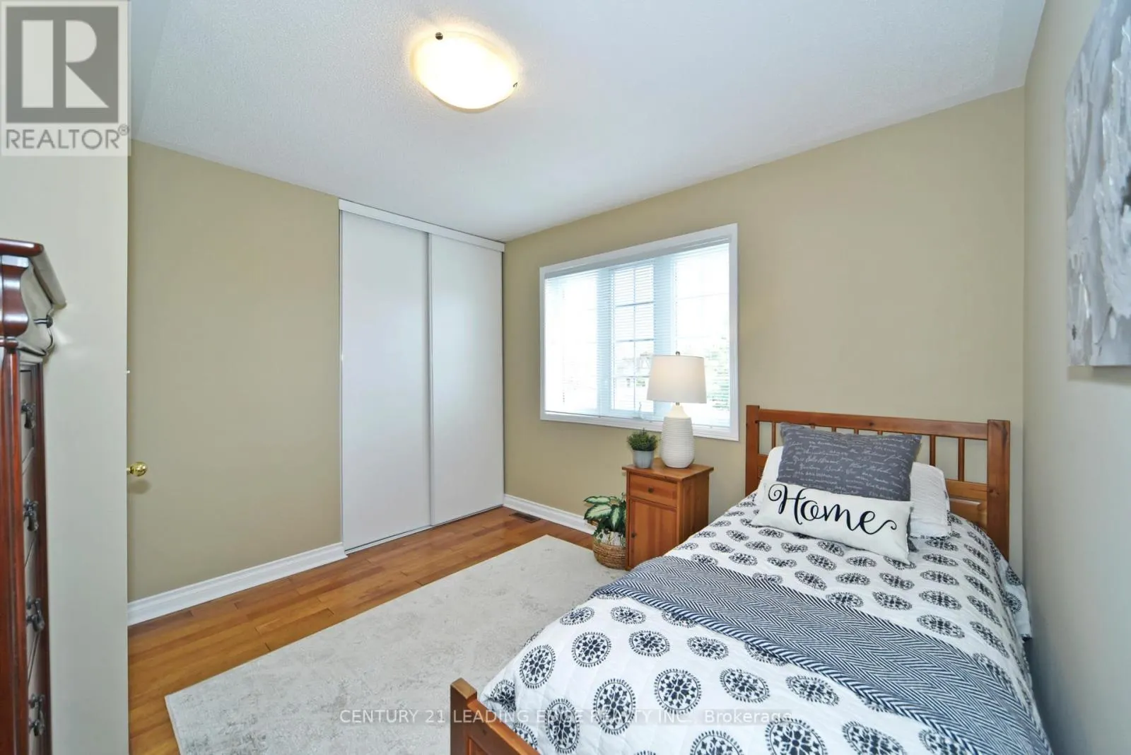 548 NOTTINGHAM CRESCENT