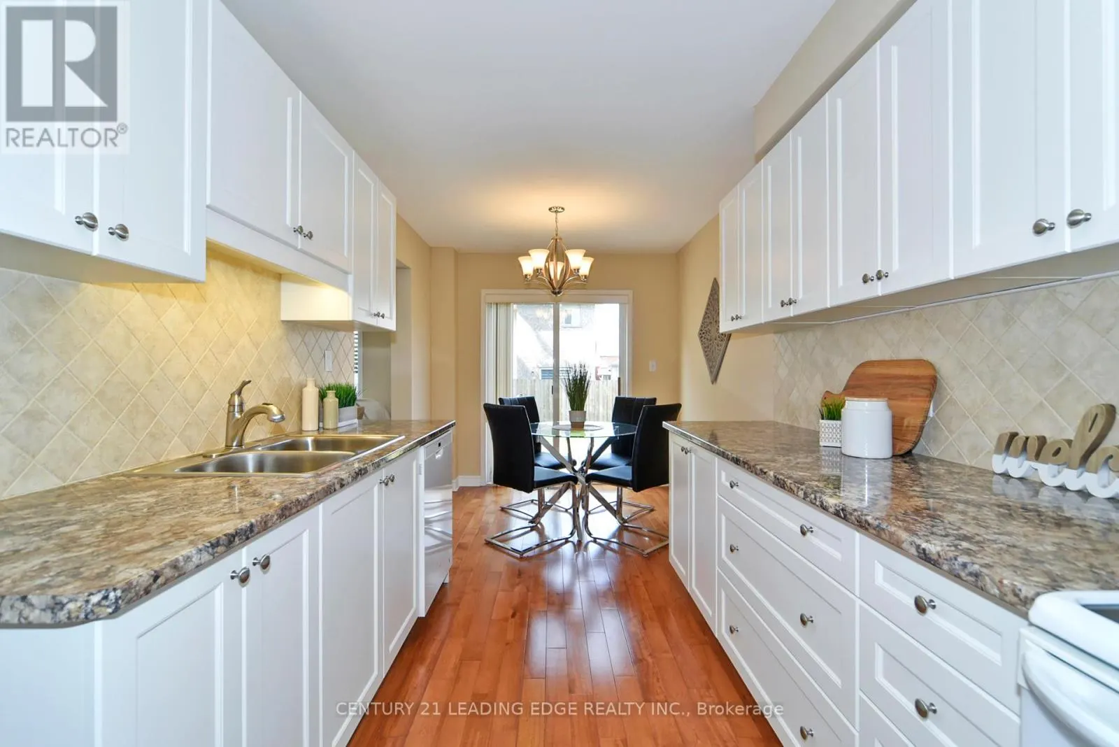 548 NOTTINGHAM CRESCENT