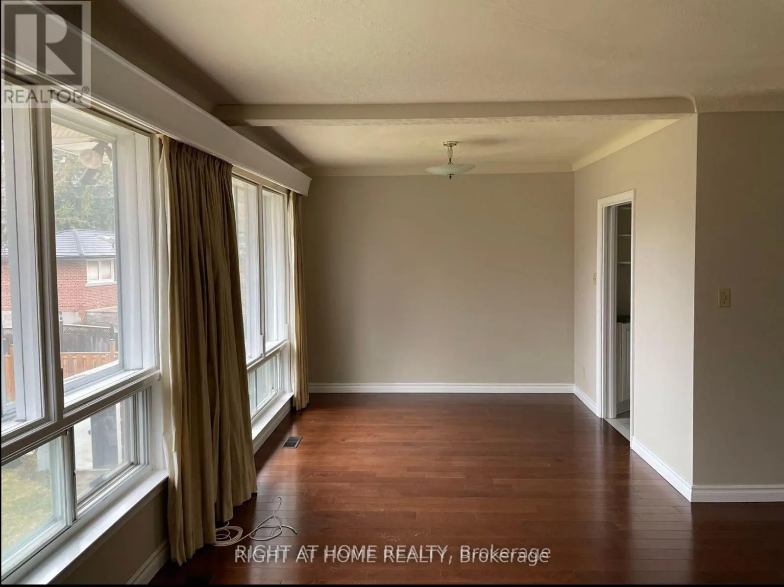 MAIN - 9 WATERFIELD DRIVE
