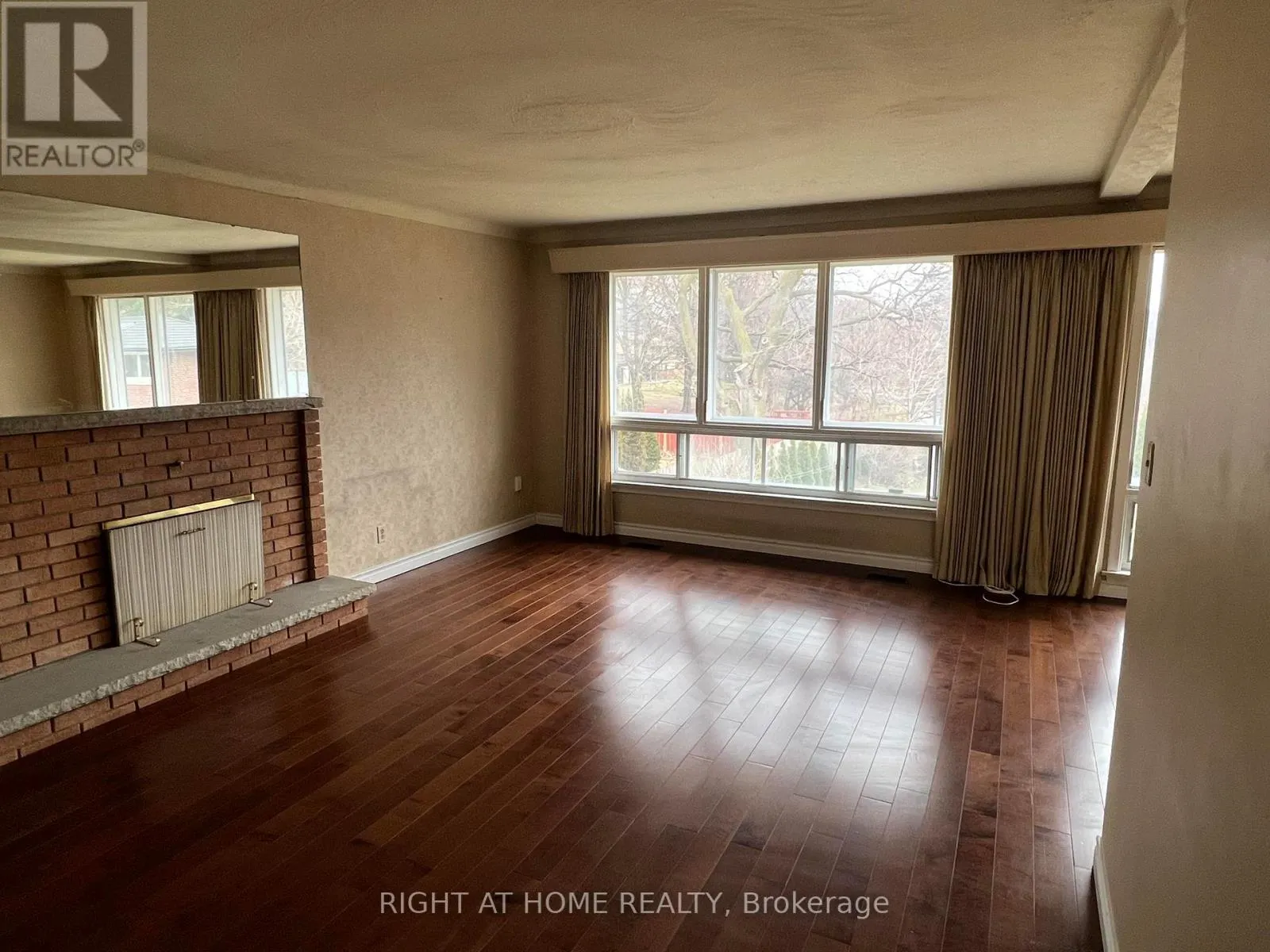 MAIN - 9 WATERFIELD DRIVE