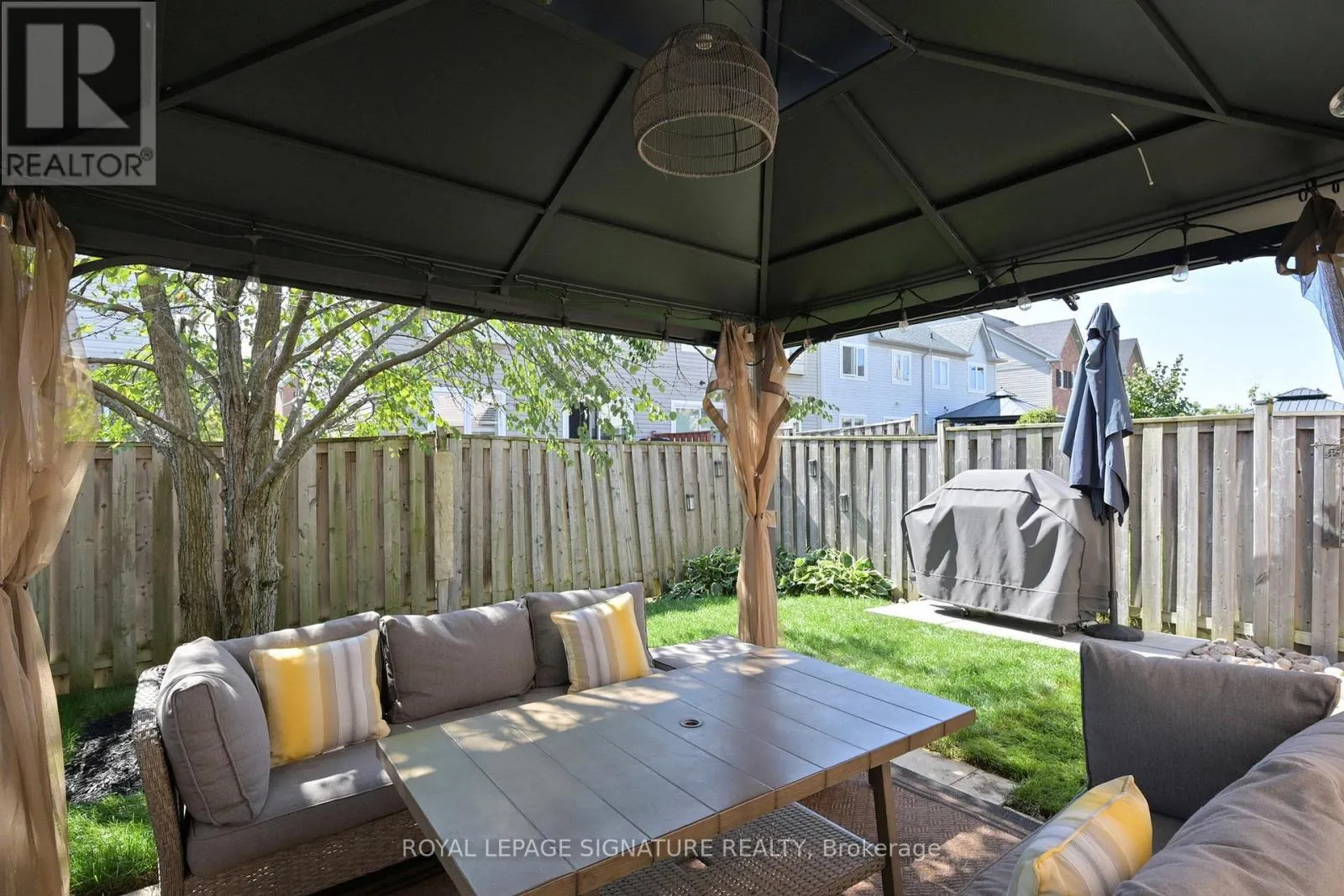 35 WESTRAY CRESCENT