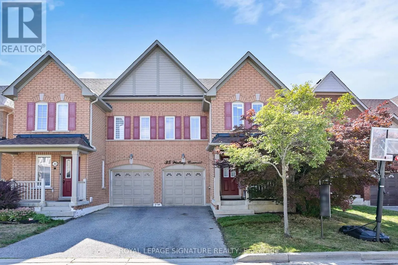 35 WESTRAY CRESCENT