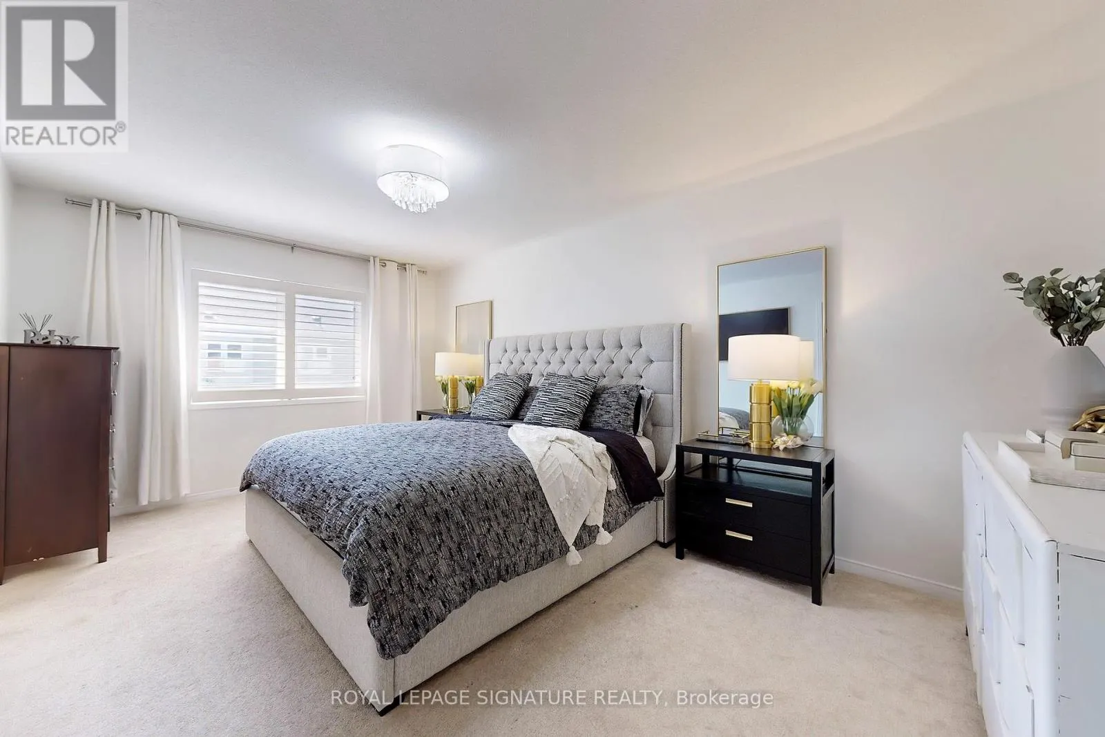 35 WESTRAY CRESCENT
