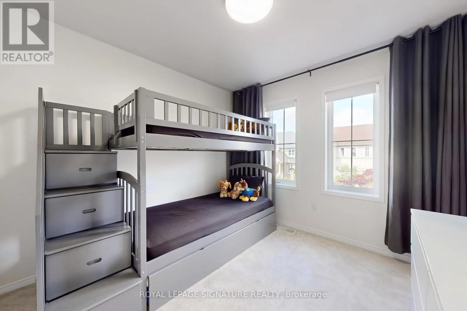 35 WESTRAY CRESCENT