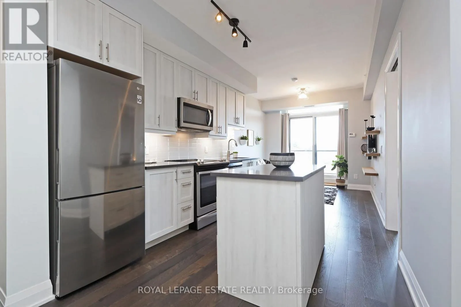 601 - 3655 KINGSTON ROAD