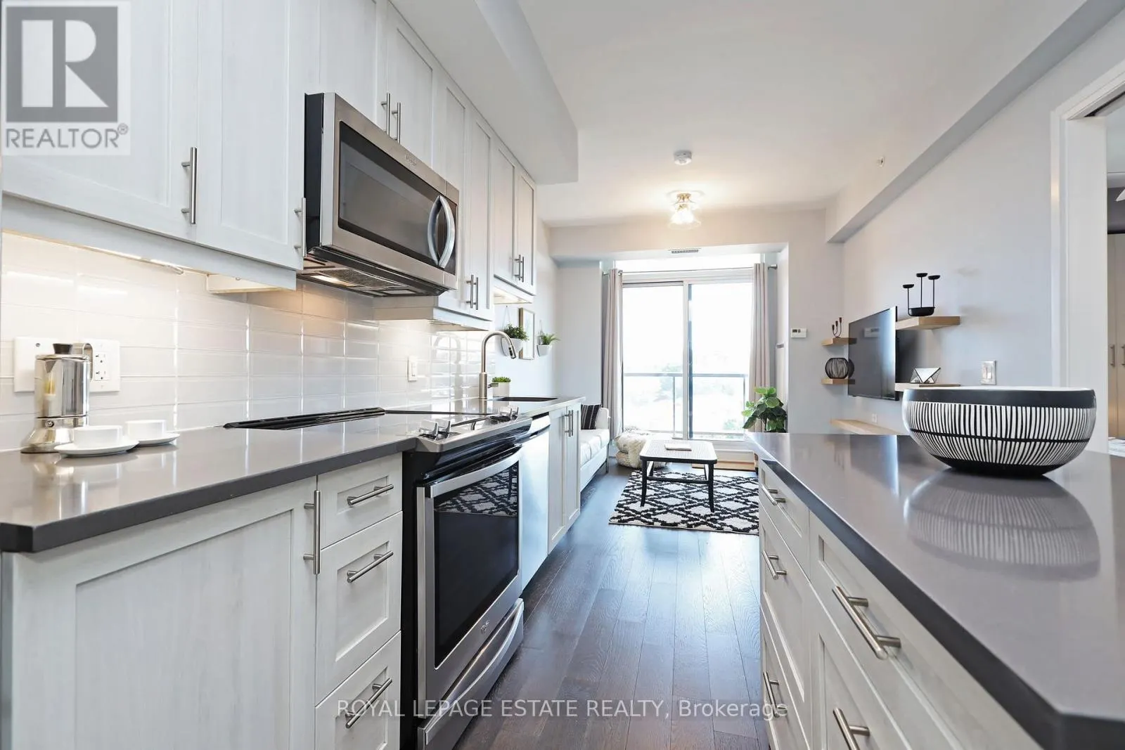 601 - 3655 KINGSTON ROAD